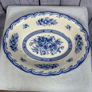 Chatham Maruta Kasuga Ware Blue Rose Rimmed Fruit/Dessert Bowl